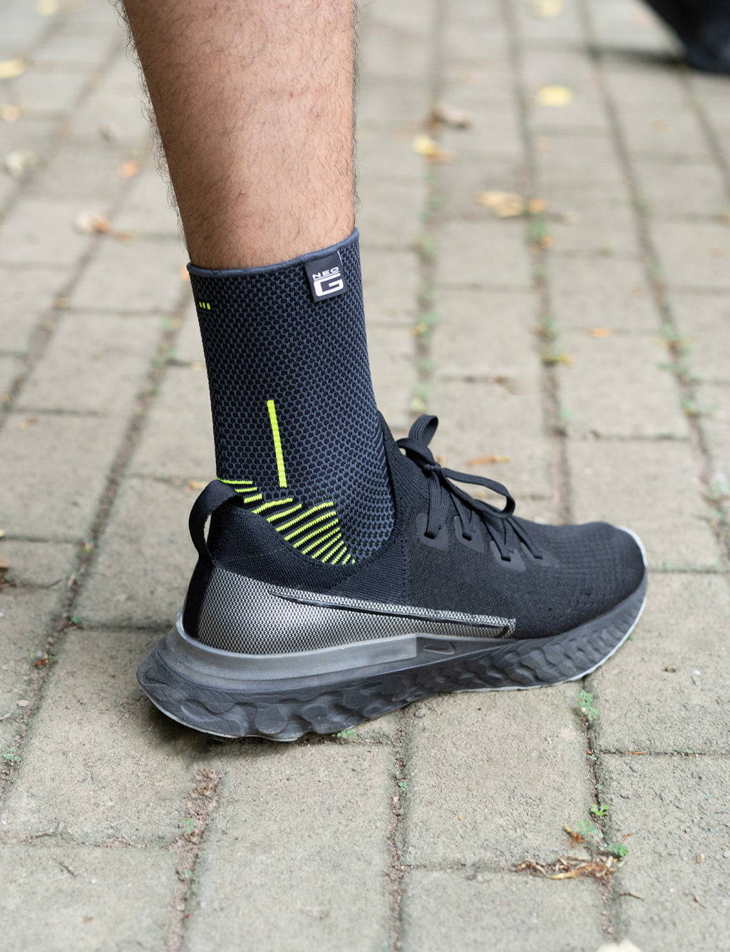 NEO G ACTIVE ANKLE SUPPORT LARGE 1CT