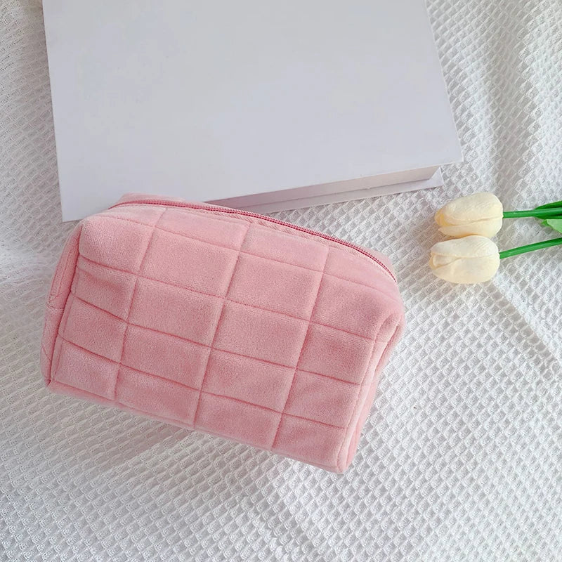 1X Cute Fur Makeup Bag For Women Zipper Large Solid Color Cosmetic Bag Travel Make Up Toiletry Bag Washing Pouch Plush Pen Pouch